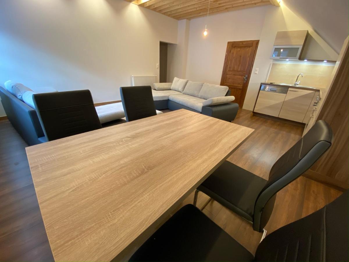 Gortschach  Pferdegut Schloss Treffen Apartments מראה חיצוני תמונה