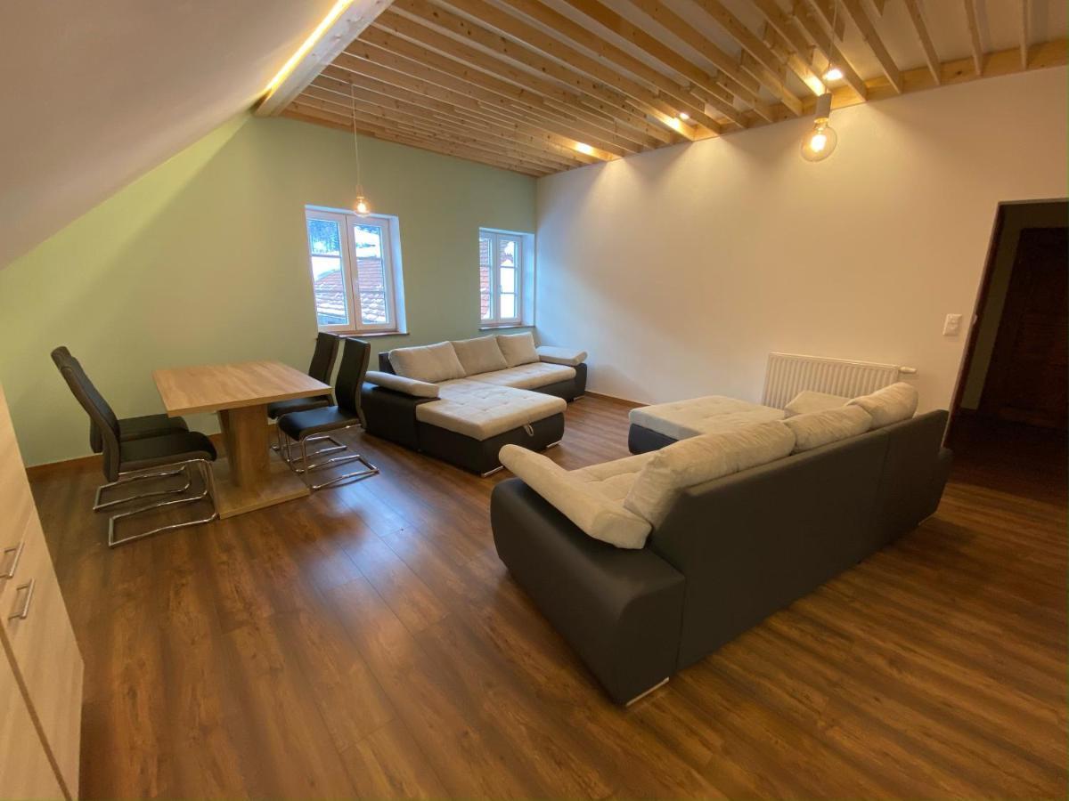 Gortschach  Pferdegut Schloss Treffen Apartments מראה חיצוני תמונה