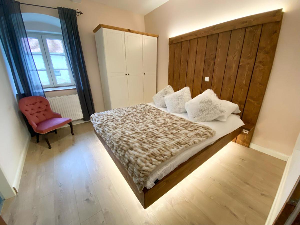 Gortschach  Pferdegut Schloss Treffen Apartments מראה חיצוני תמונה